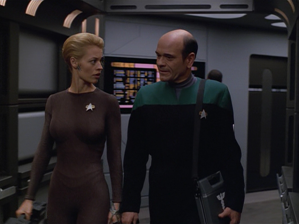 extant_StarTrek_VOY_5x02-Drone_00076.jpg