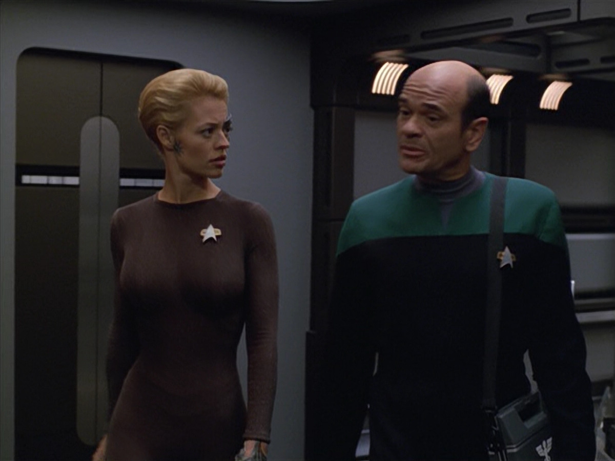 extant_StarTrek_VOY_5x02-Drone_00082.jpg