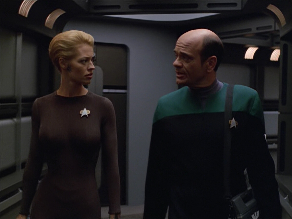 extant_StarTrek_VOY_5x02-Drone_00084.jpg
