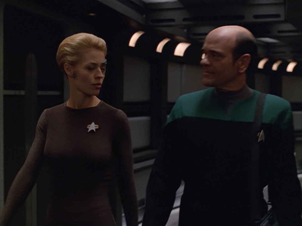 extant_StarTrek_VOY_5x02-Drone_00100.jpg