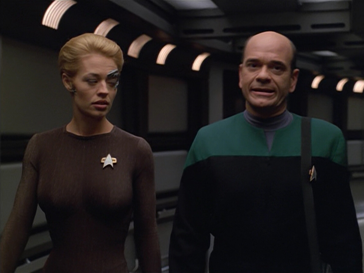 extant_StarTrek_VOY_5x02-Drone_00105.jpg