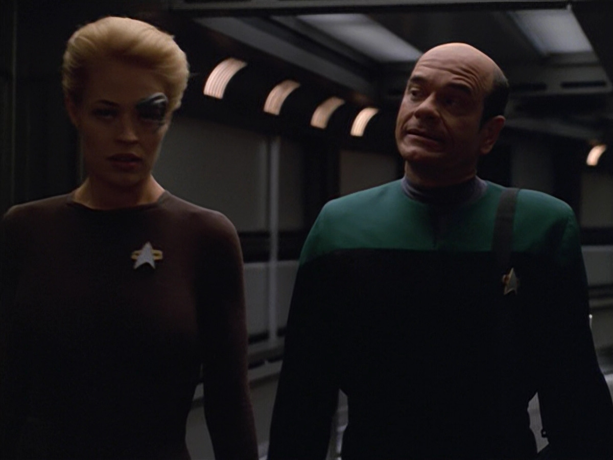 extant_StarTrek_VOY_5x02-Drone_00107.jpg