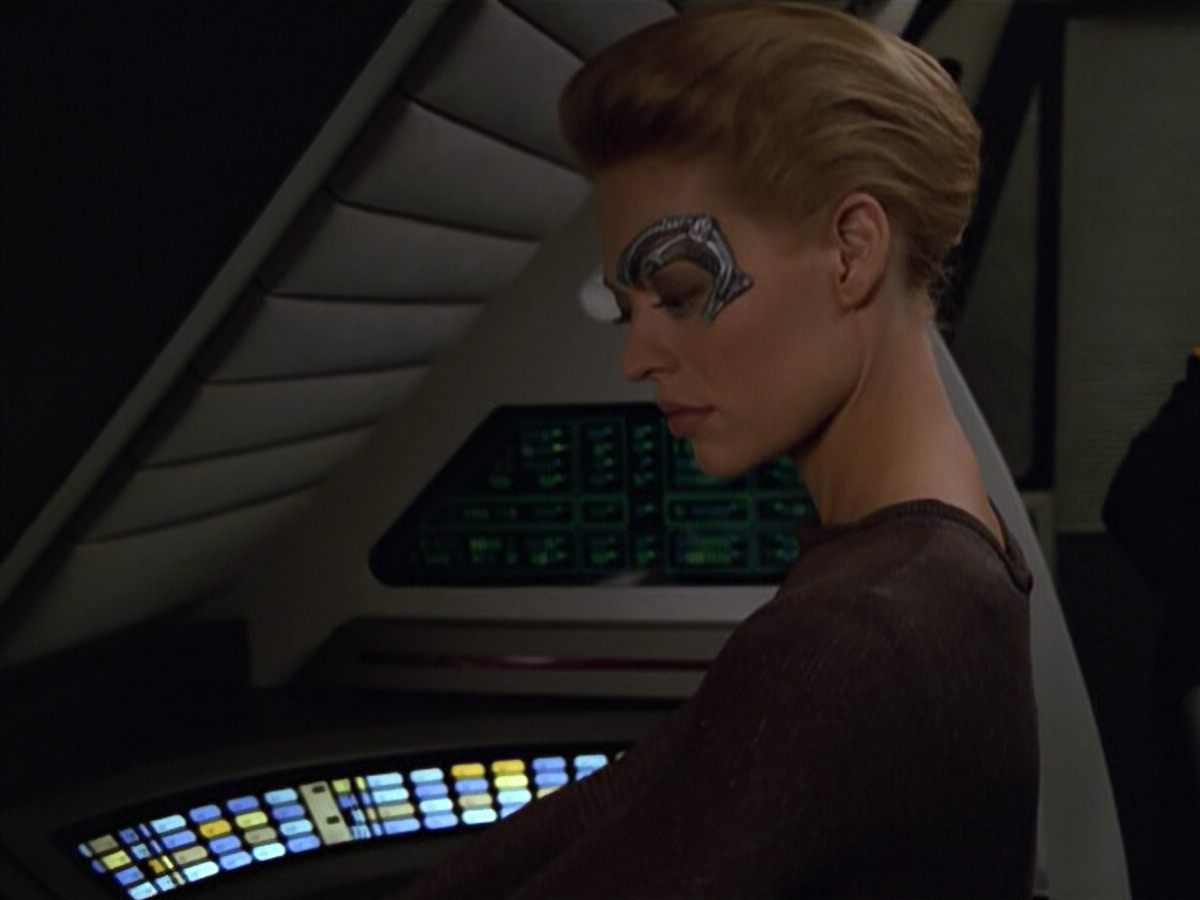 extant_StarTrek_VOY_5x02-Drone_00124.jpg