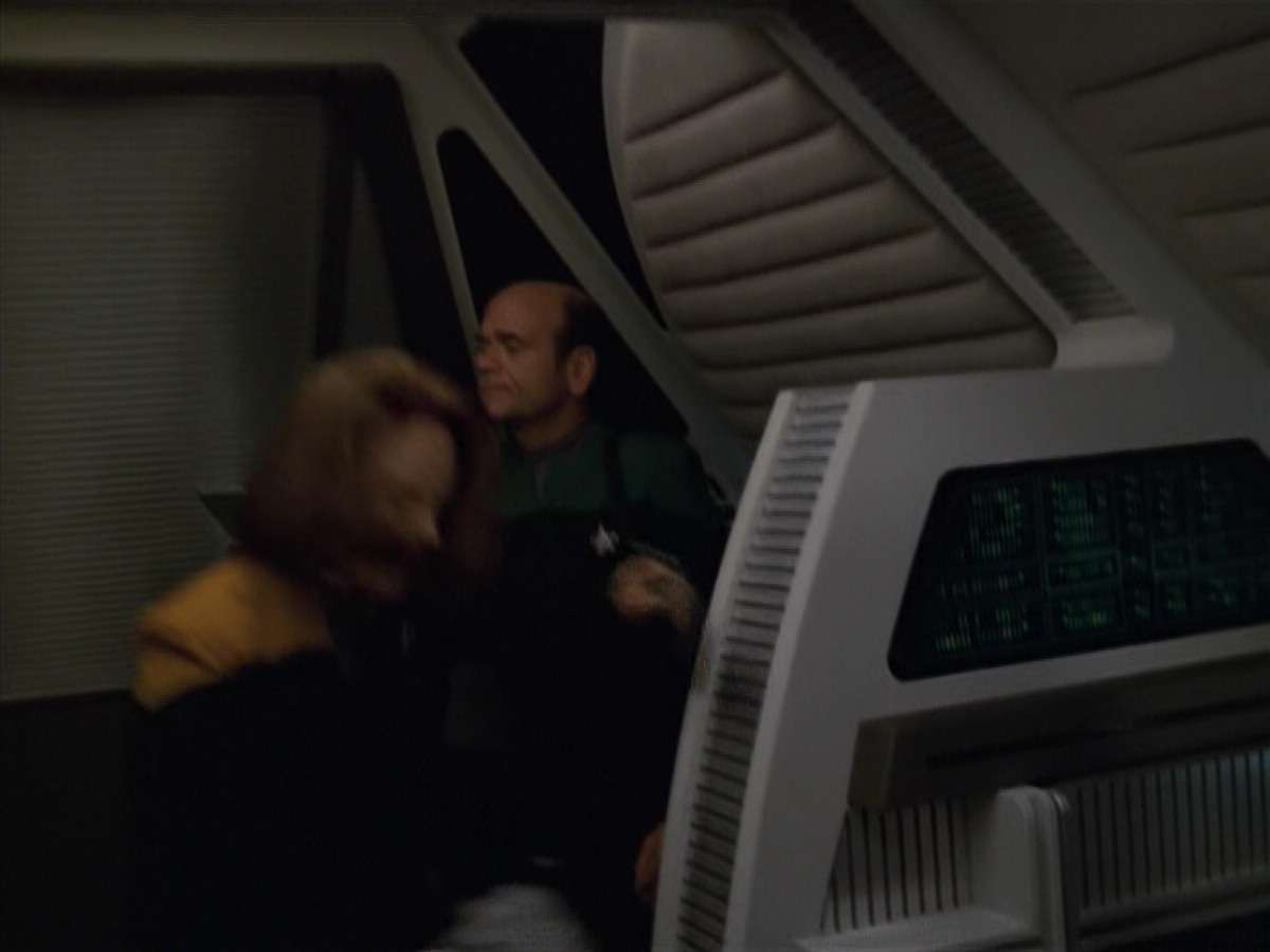 extant_StarTrek_VOY_5x02-Drone_00137.jpg
