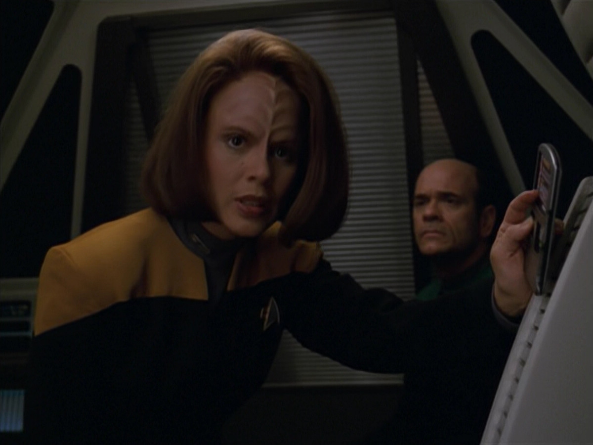 extant_StarTrek_VOY_5x02-Drone_00160.jpg