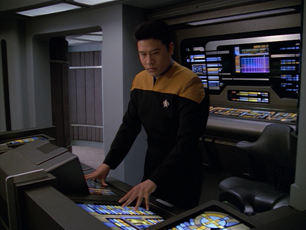 extant_StarTrek_VOY_5x02-Drone_00246.jpg