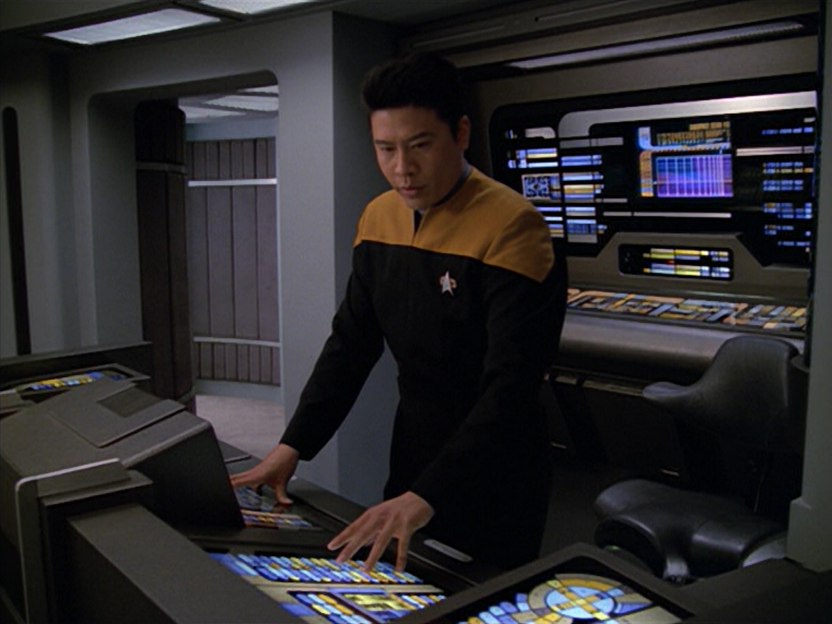 extant_StarTrek_VOY_5x02-Drone_00247.jpg