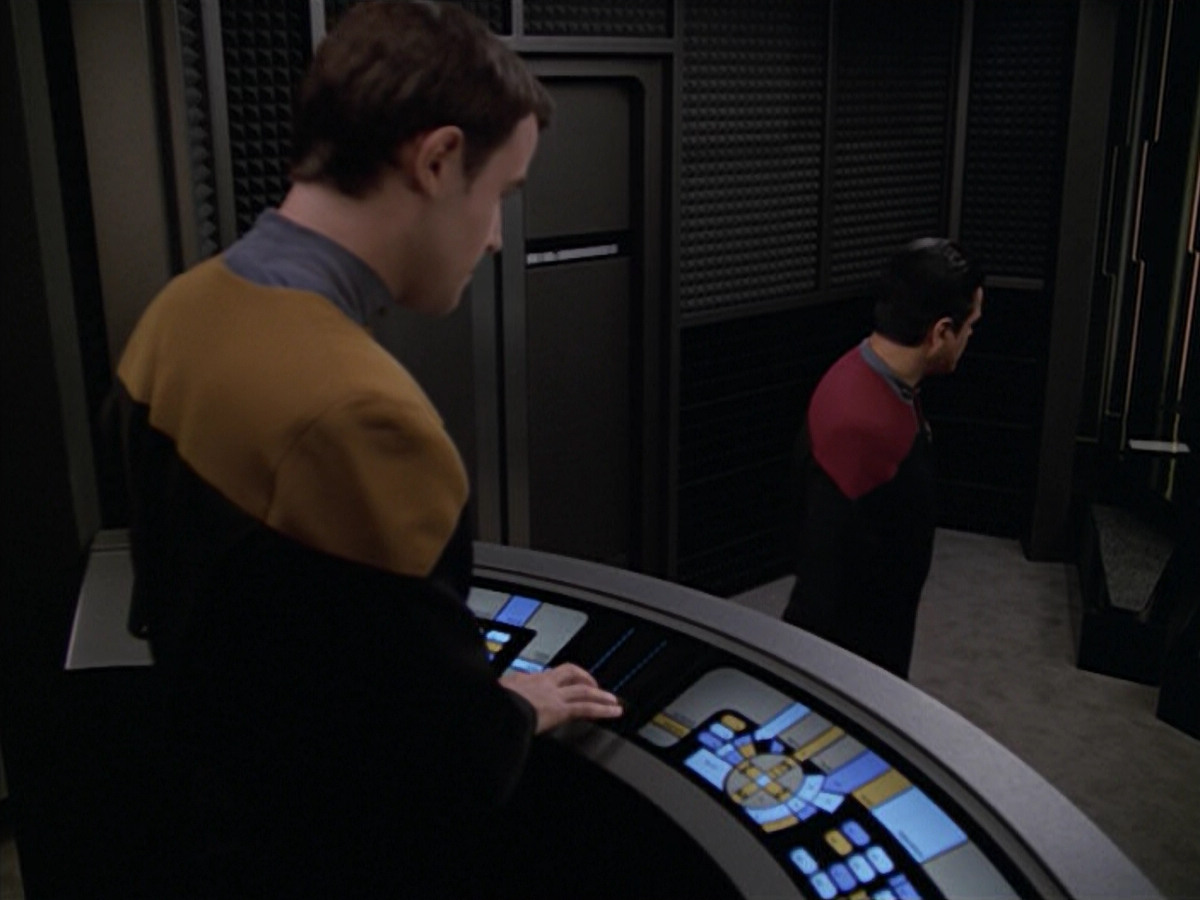 extant_StarTrek_VOY_5x02-Drone_00271.jpg