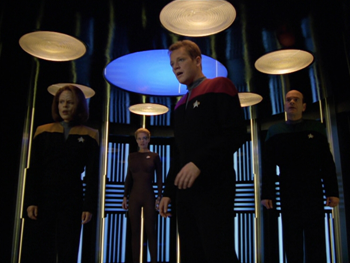 extant_StarTrek_VOY_5x02-Drone_00298.jpg