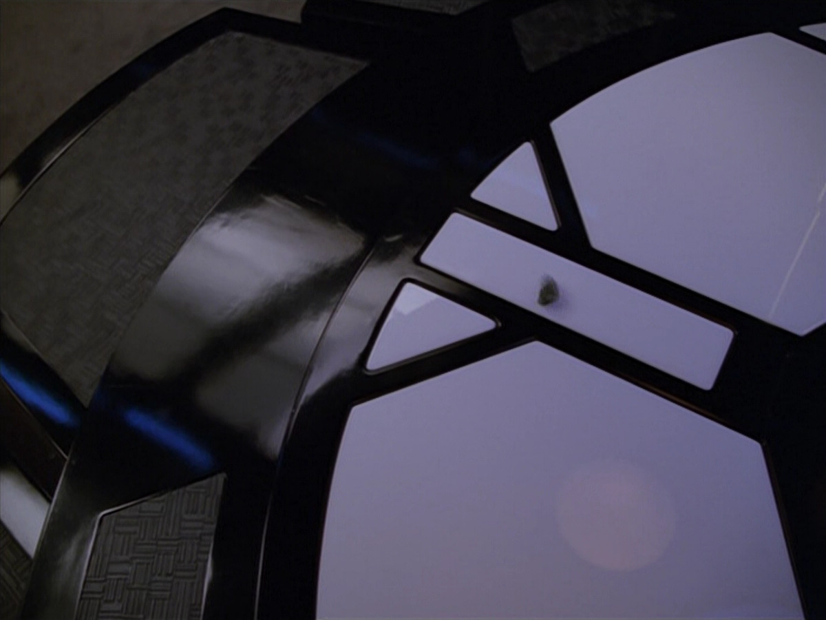 extant_StarTrek_VOY_5x02-Drone_00323.jpg