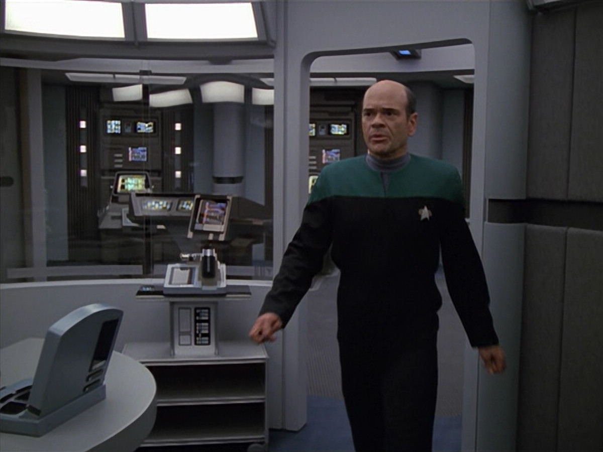 extant_StarTrek_VOY_5x02-Drone_00343.jpg