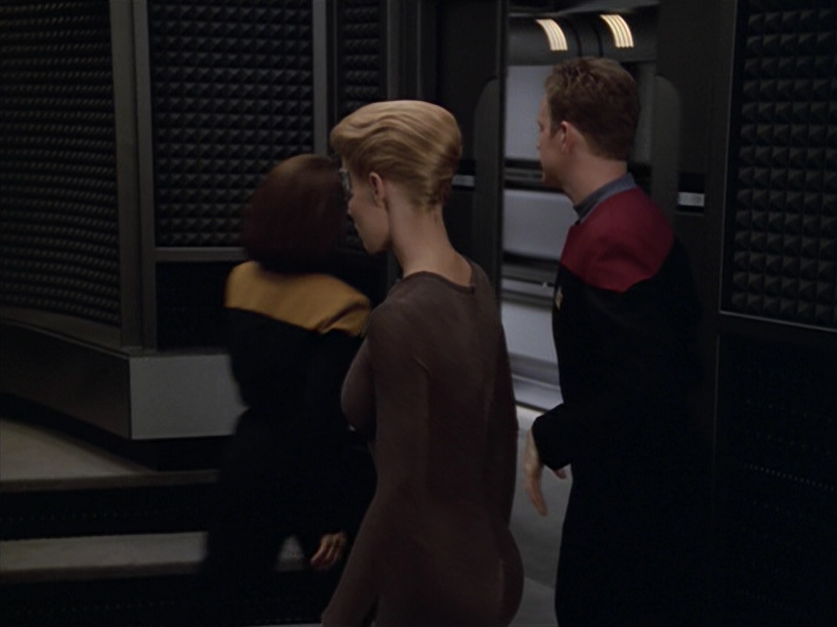 extant_StarTrek_VOY_5x02-Drone_00356.jpg