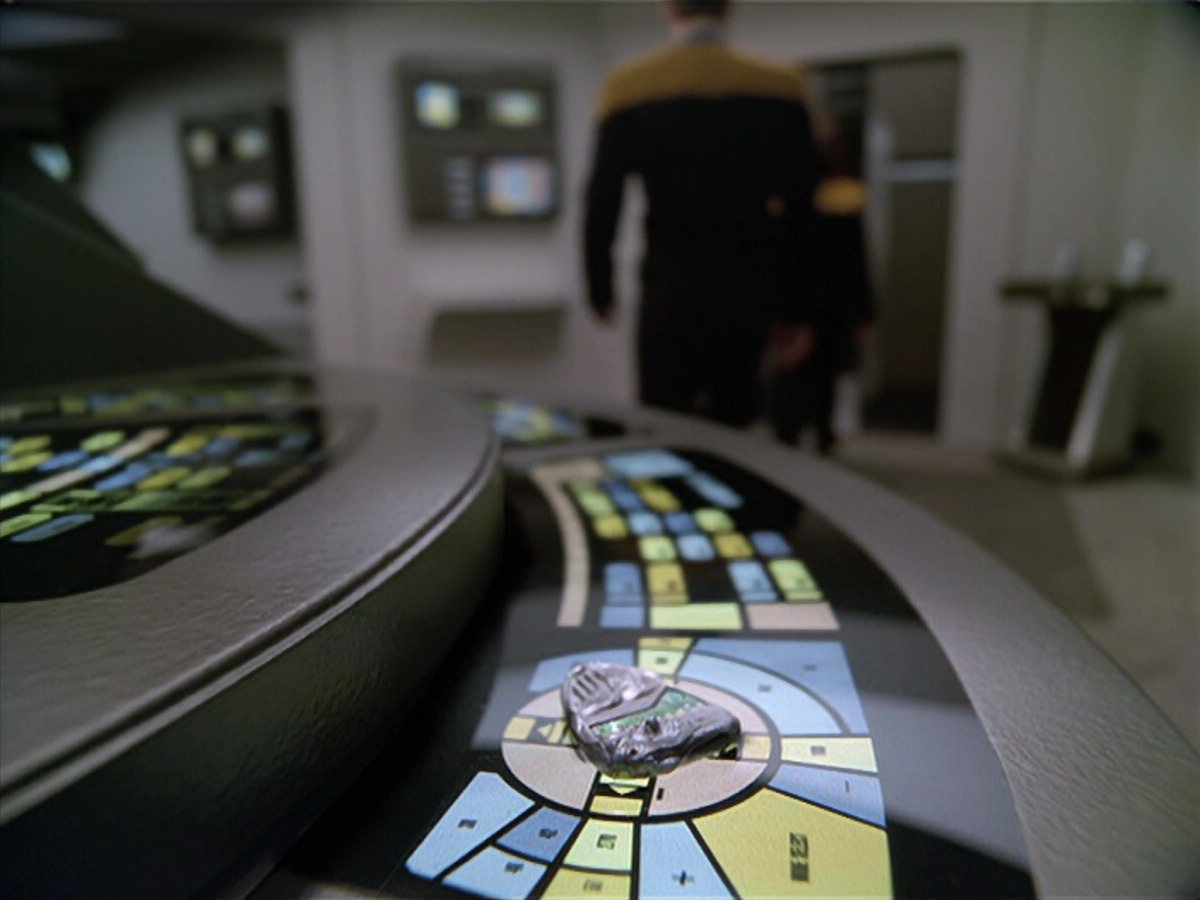 extant_StarTrek_VOY_5x02-Drone_00384.jpg
