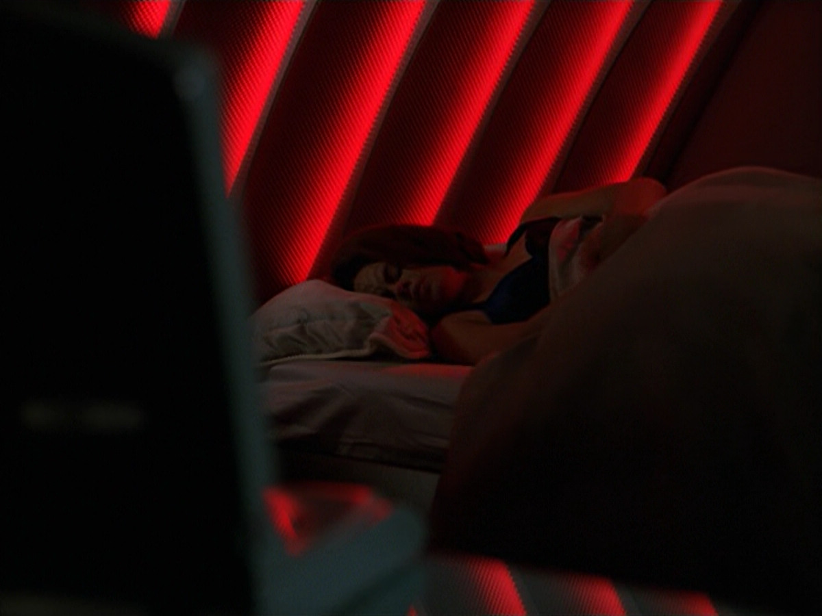 extant_StarTrek_VOY_5x02-Drone_00580.jpg