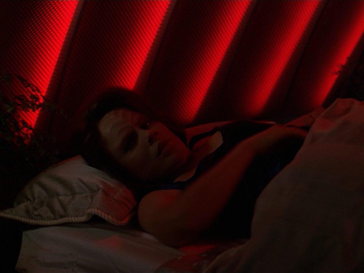 extant_StarTrek_VOY_5x02-Drone_00610.jpg