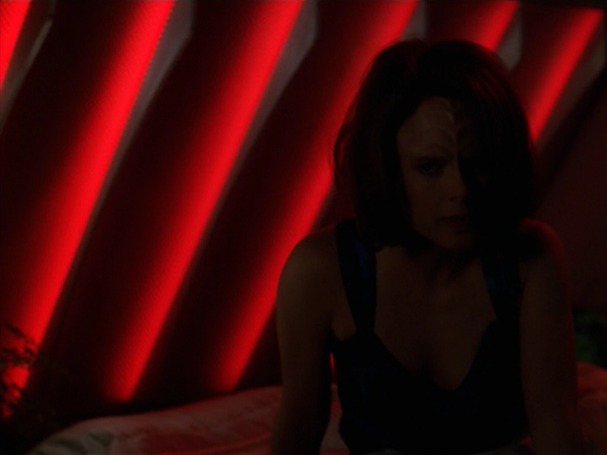 extant_StarTrek_VOY_5x02-Drone_00618.jpg