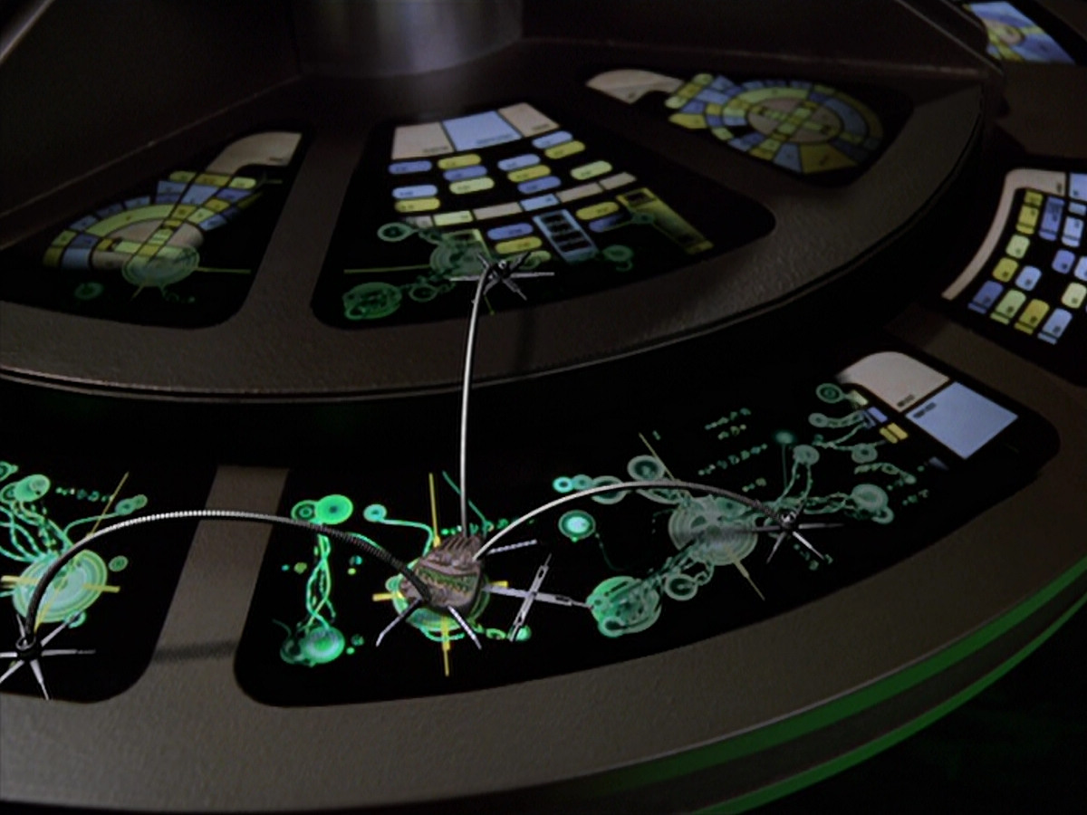 extant_StarTrek_VOY_5x02-Drone_00665.jpg