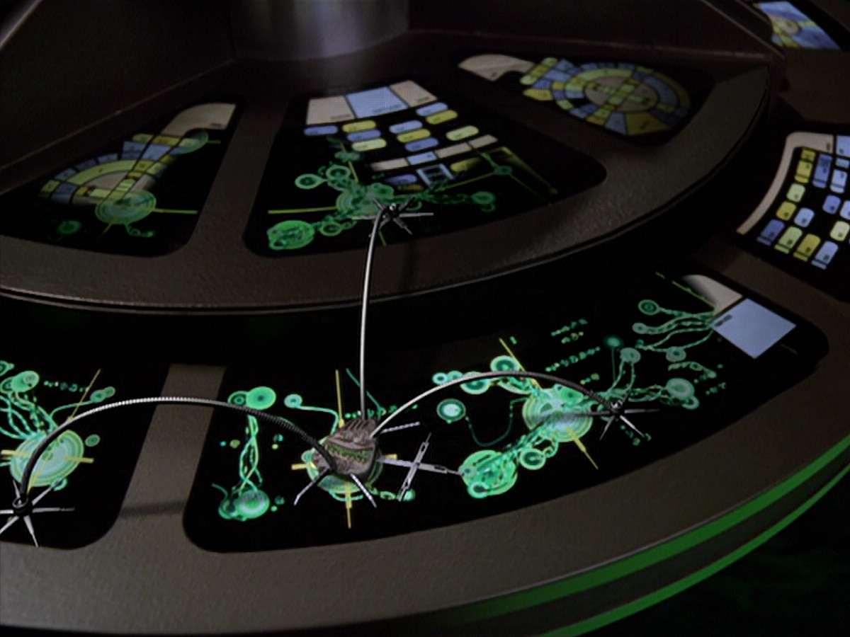extant_StarTrek_VOY_5x02-Drone_00670.jpg