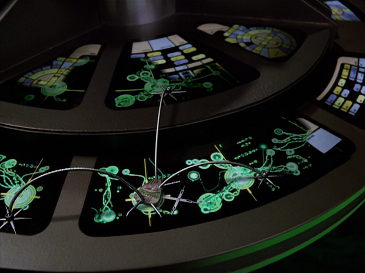 extant_StarTrek_VOY_5x02-Drone_00671.jpg