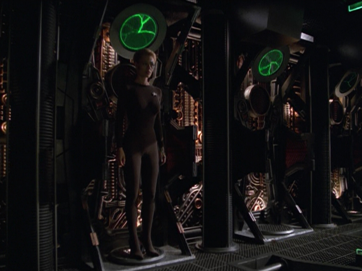 extant_StarTrek_VOY_5x02-Drone_00676.jpg