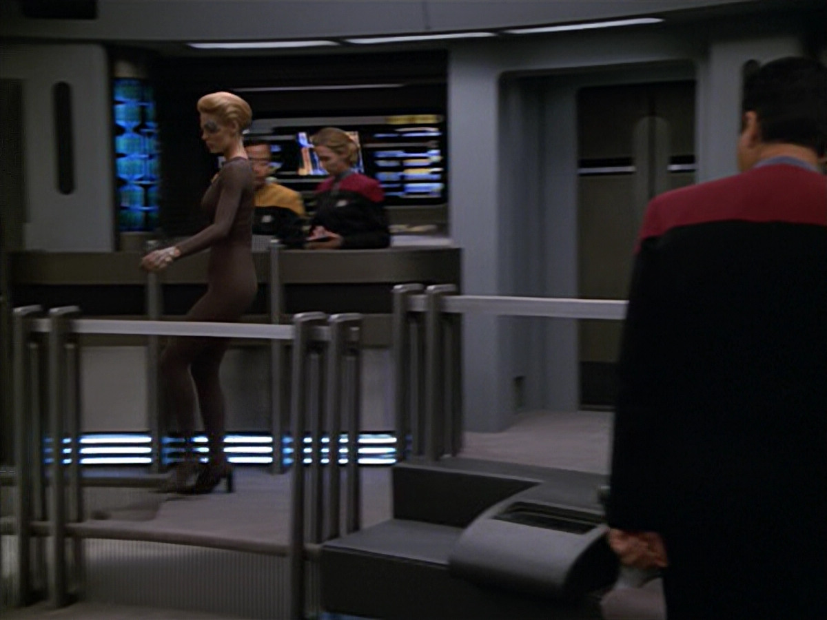 extant_StarTrek_VOY_5x02-Drone_00726.jpg