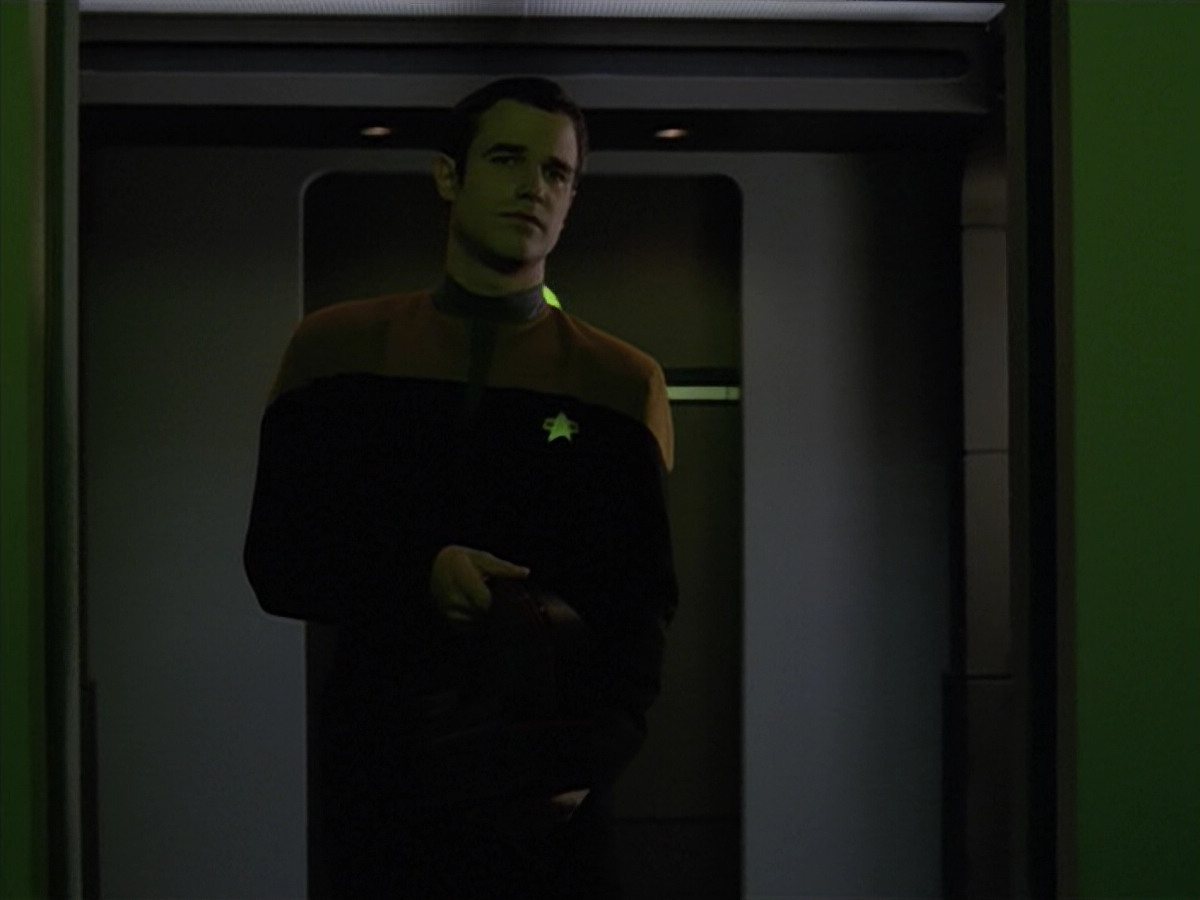 extant_StarTrek_VOY_5x02-Drone_00802.jpg