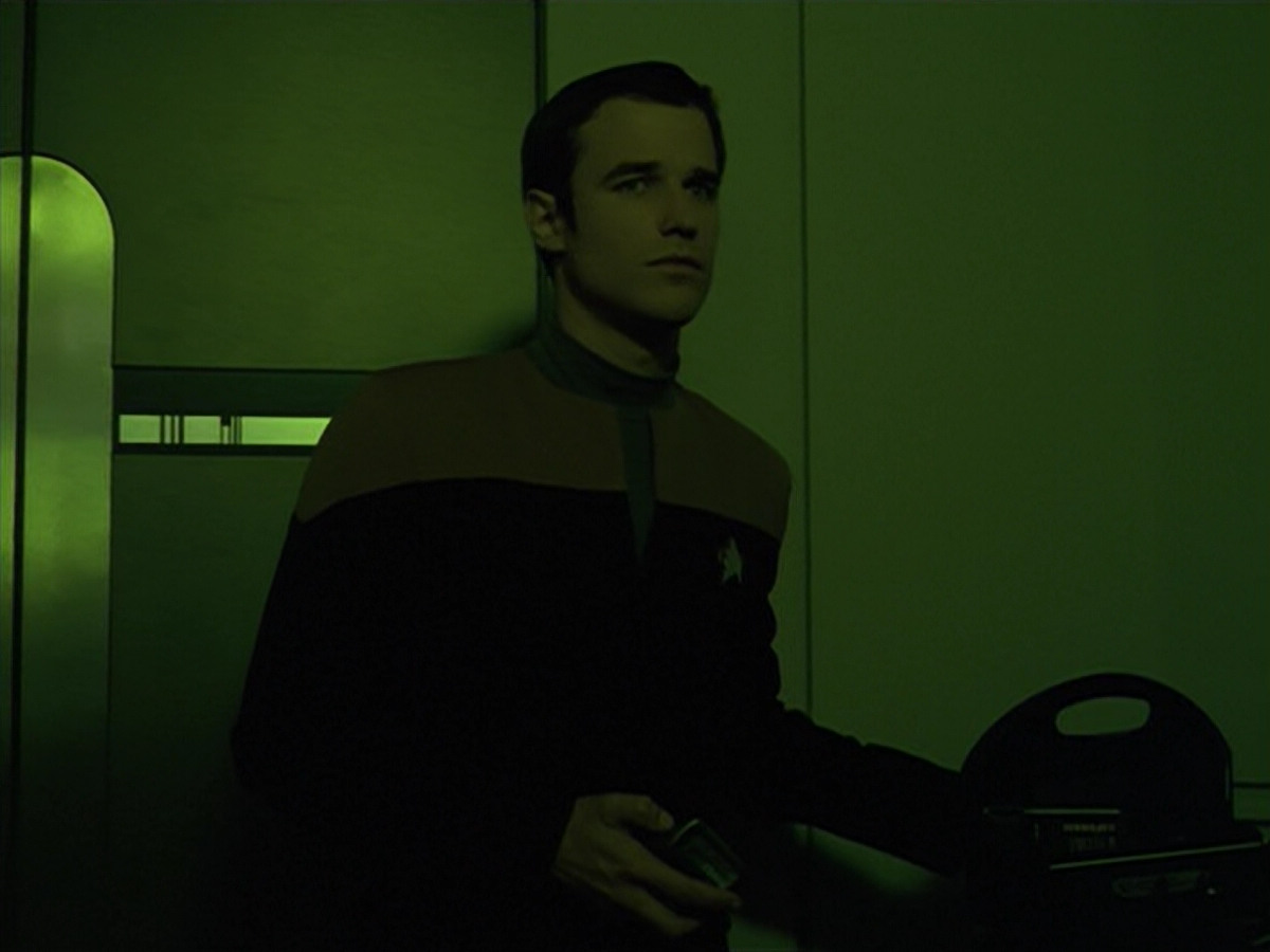 extant_StarTrek_VOY_5x02-Drone_00807.jpg