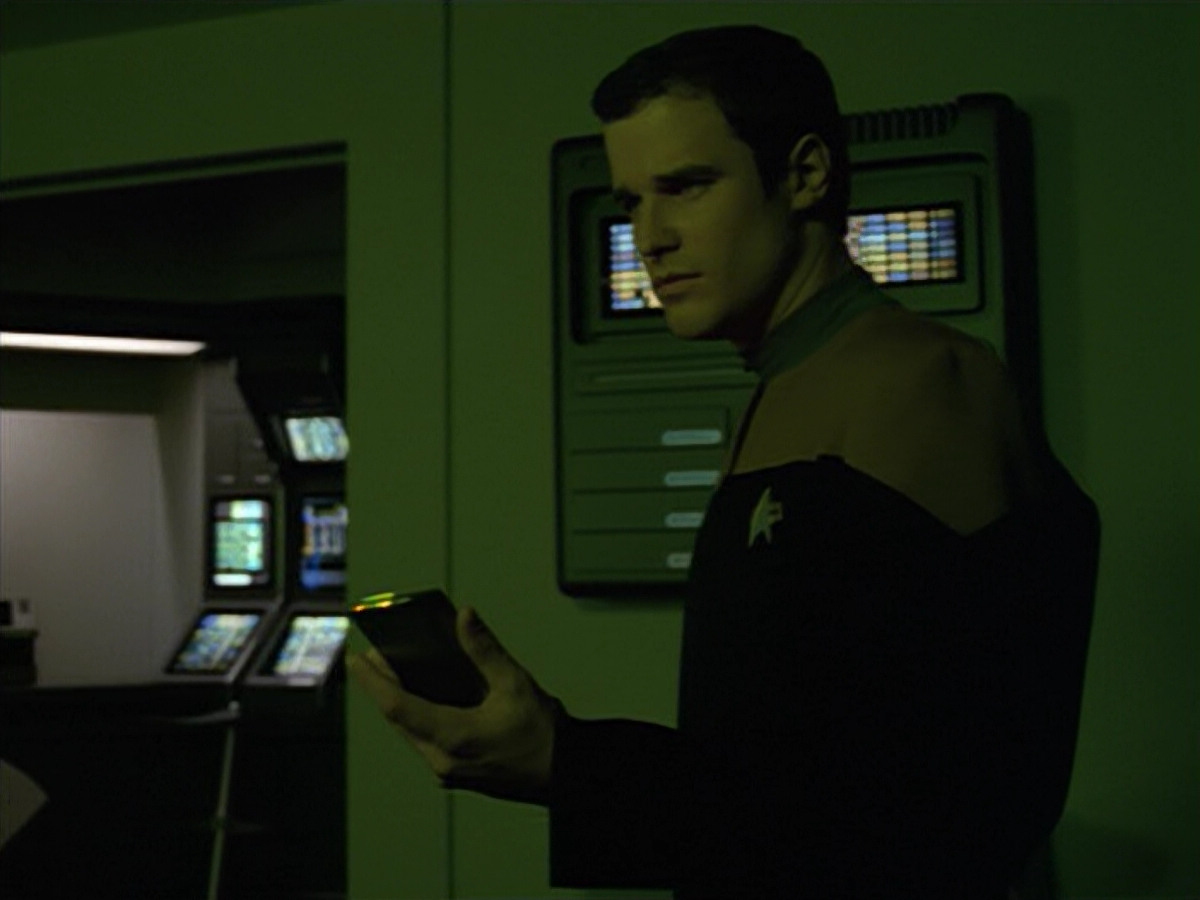 extant_StarTrek_VOY_5x02-Drone_00817.jpg
