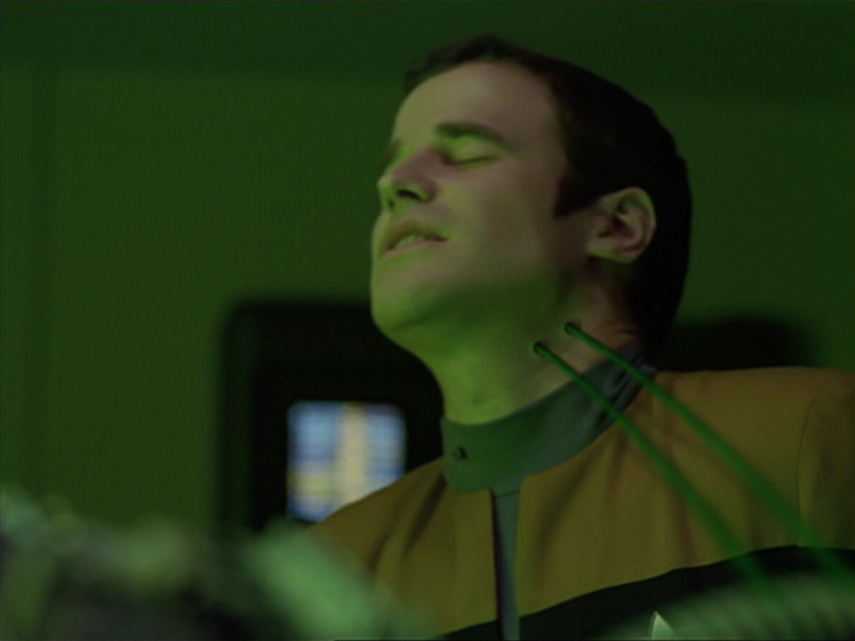 extant_StarTrek_VOY_5x02-Drone_00840.jpg