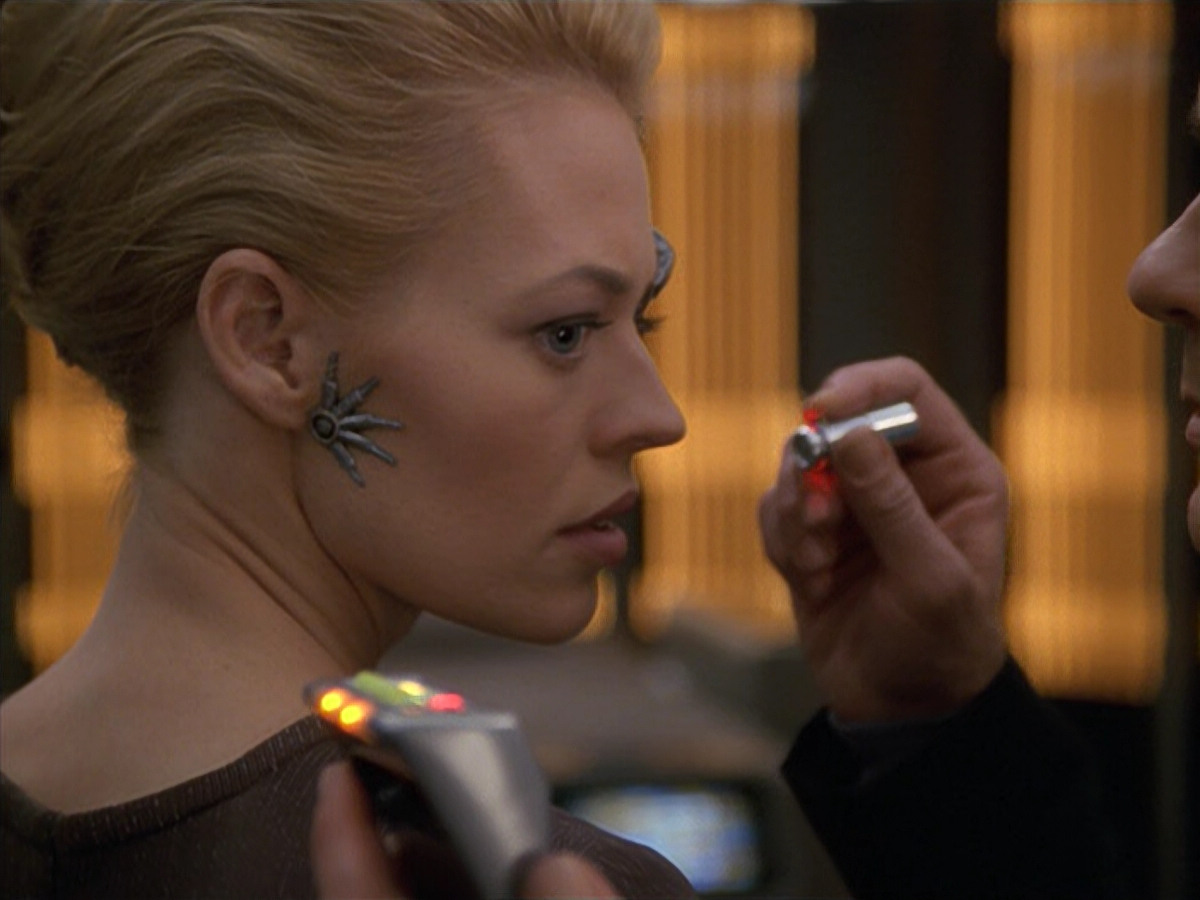 extant_StarTrek_VOY_5x02-Drone_00843.jpg