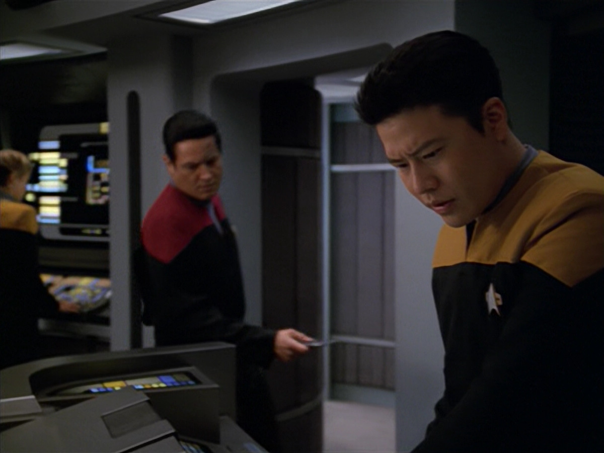 extant_StarTrek_VOY_5x02-Drone_00861.jpg