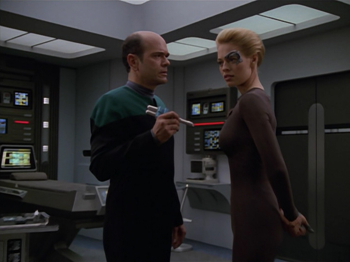 extant_StarTrek_VOY_5x02-Drone_00909.jpg
