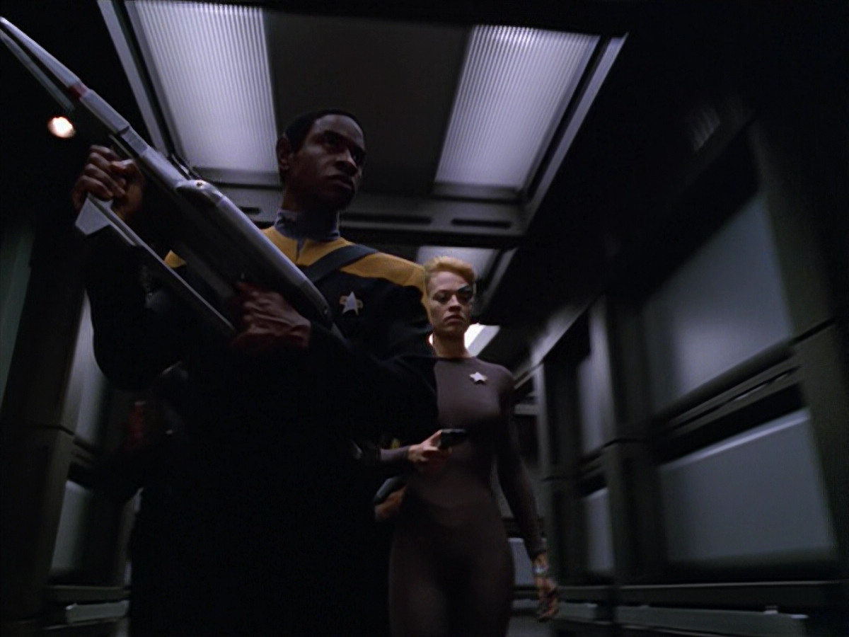 extant_StarTrek_VOY_5x02-Drone_00926.jpg