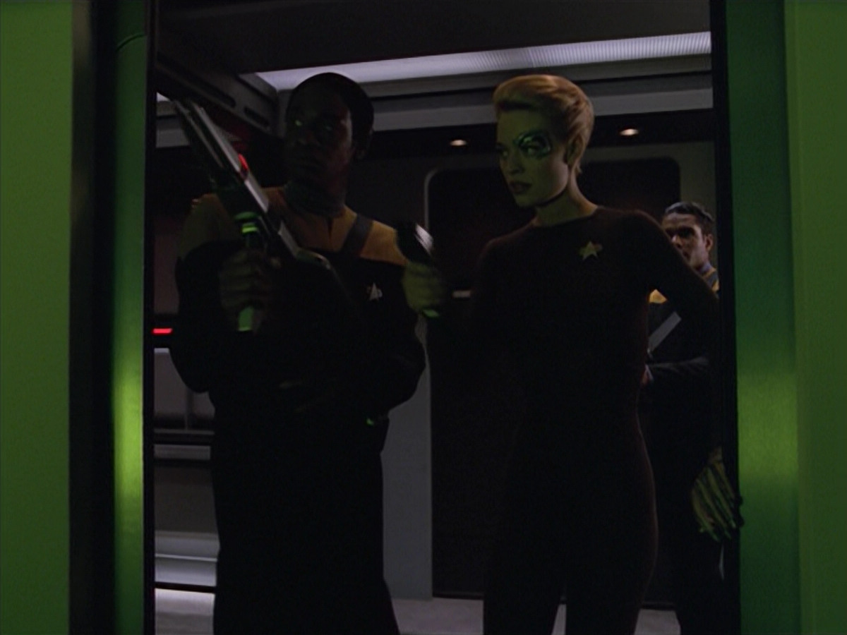 extant_StarTrek_VOY_5x02-Drone_00940.jpg