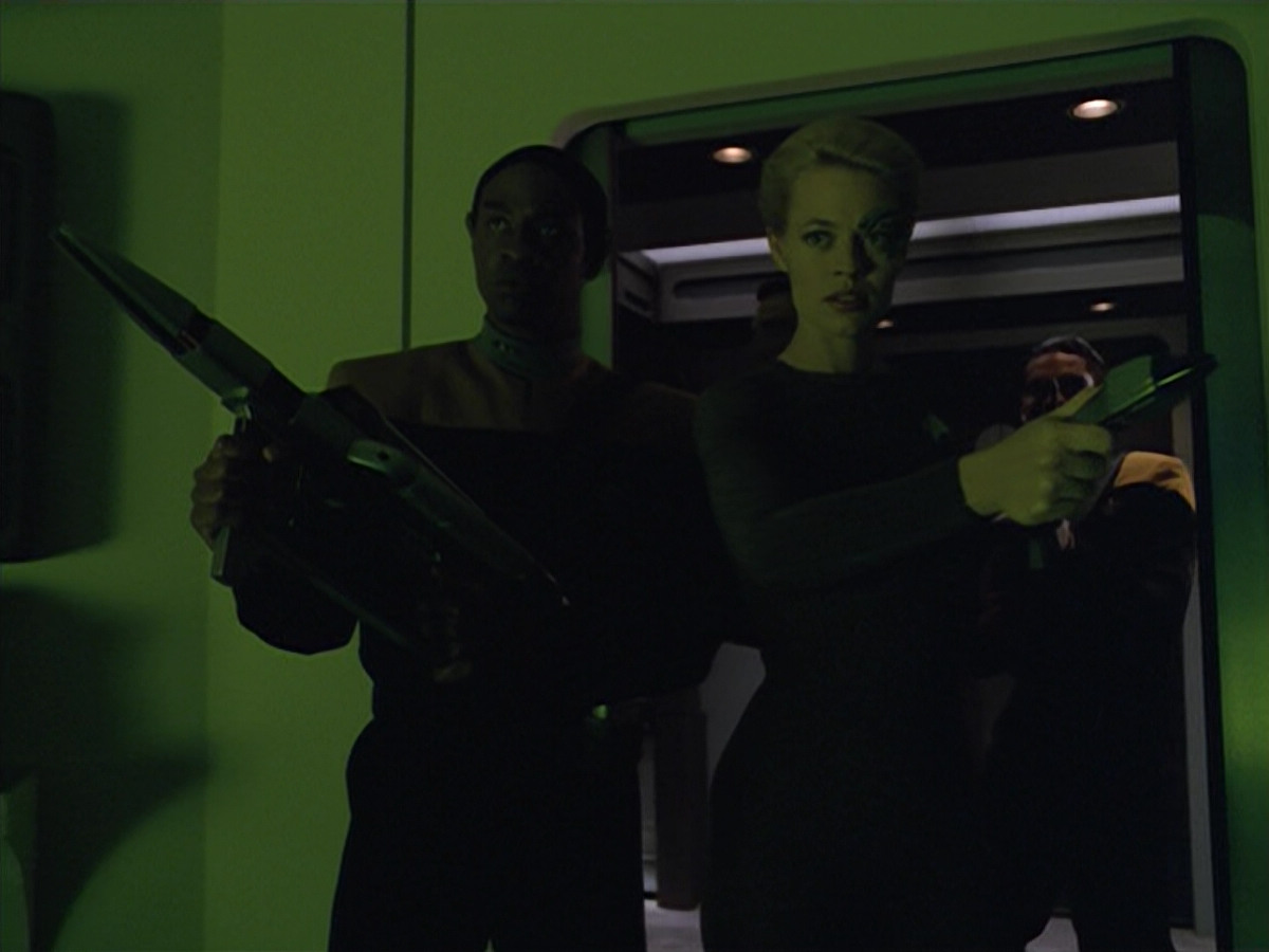 extant_StarTrek_VOY_5x02-Drone_00946.jpg