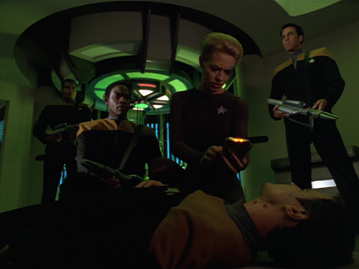extant_StarTrek_VOY_5x02-Drone_00992.jpg