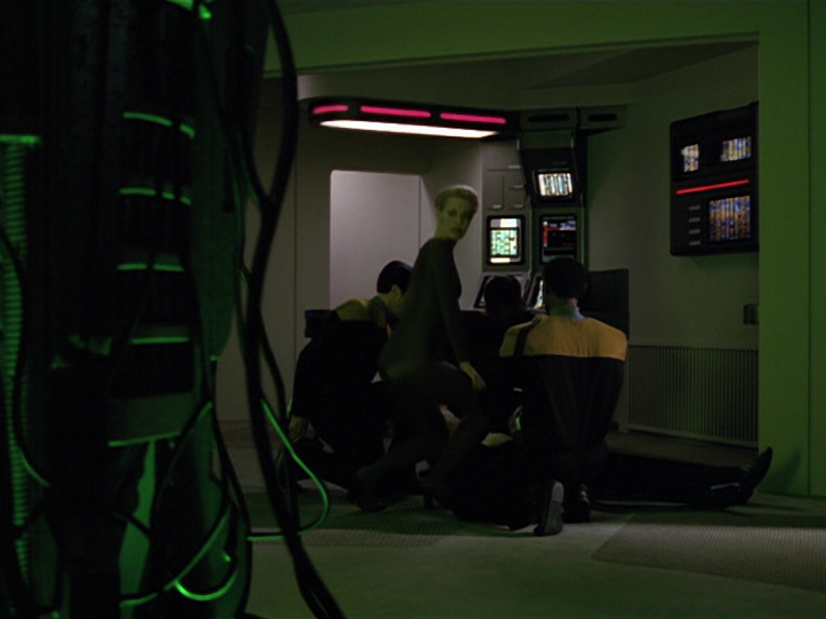 extant_StarTrek_VOY_5x02-Drone_01018.jpg