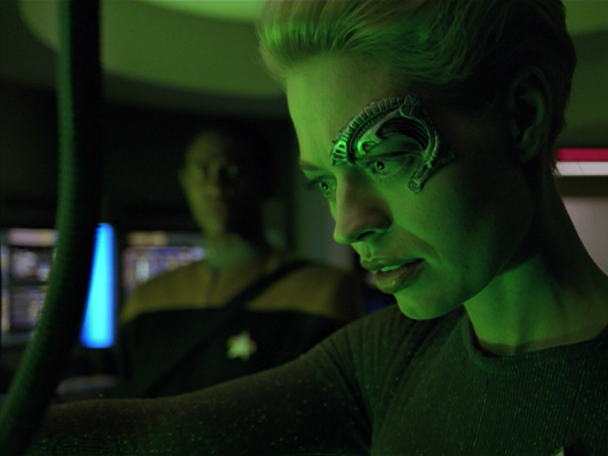 extant_StarTrek_VOY_5x02-Drone_01104.jpg