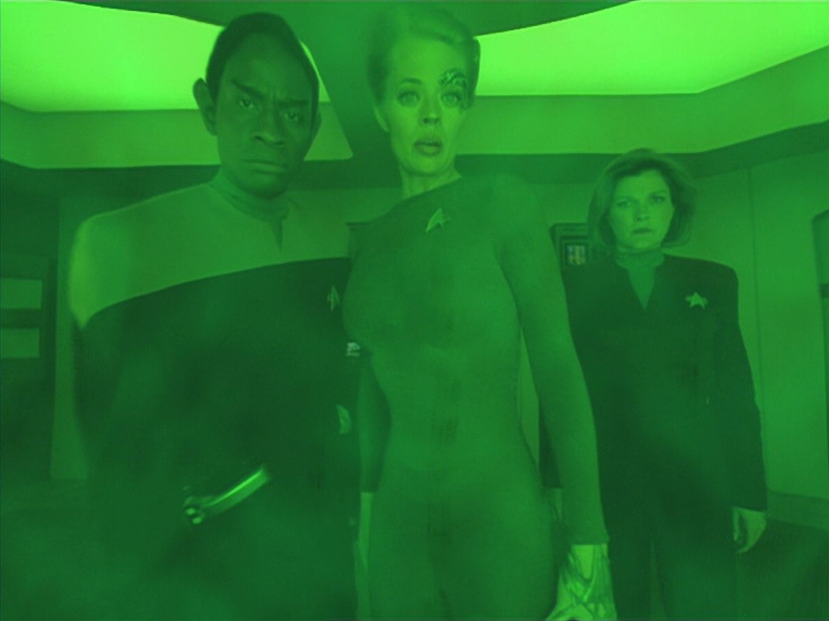 extant_StarTrek_VOY_5x02-Drone_01126.jpg