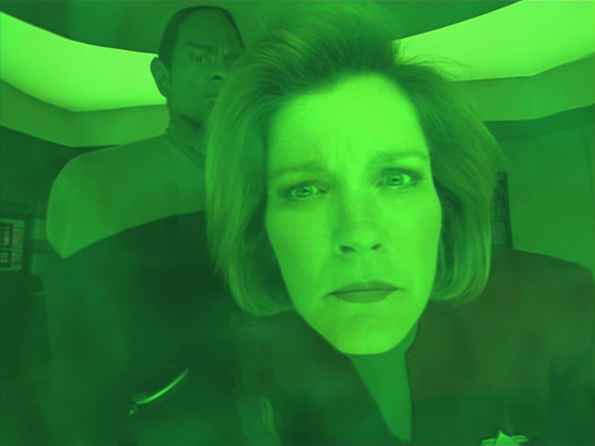 extant_StarTrek_VOY_5x02-Drone_01137.jpg
