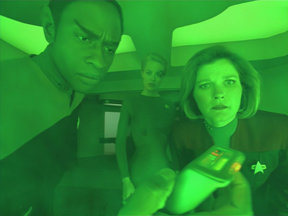 extant_StarTrek_VOY_5x02-Drone_01182.jpg