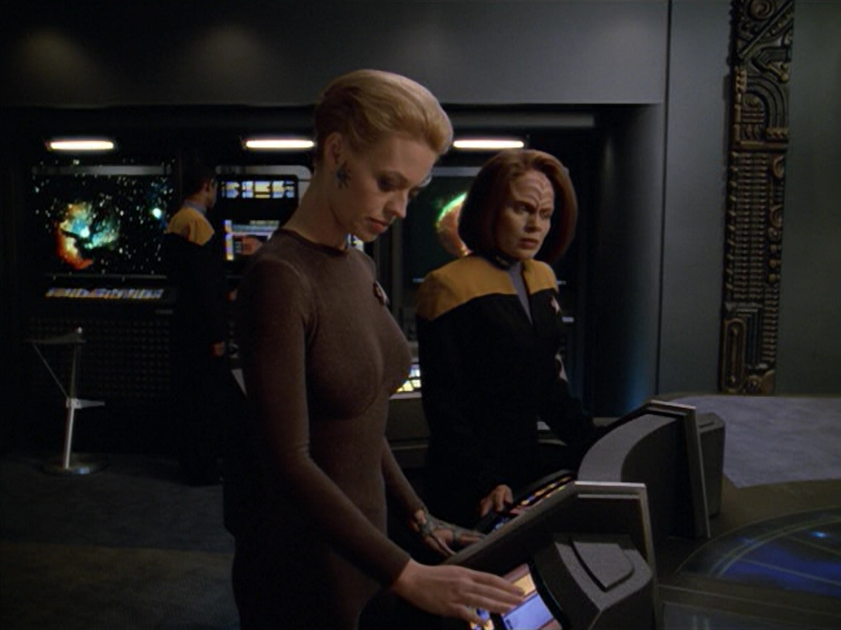 extant_StarTrek_VOY_5x02-Drone_01271.jpg