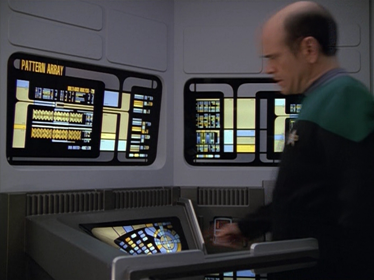 extant_StarTrek_VOY_5x02-Drone_01273.jpg