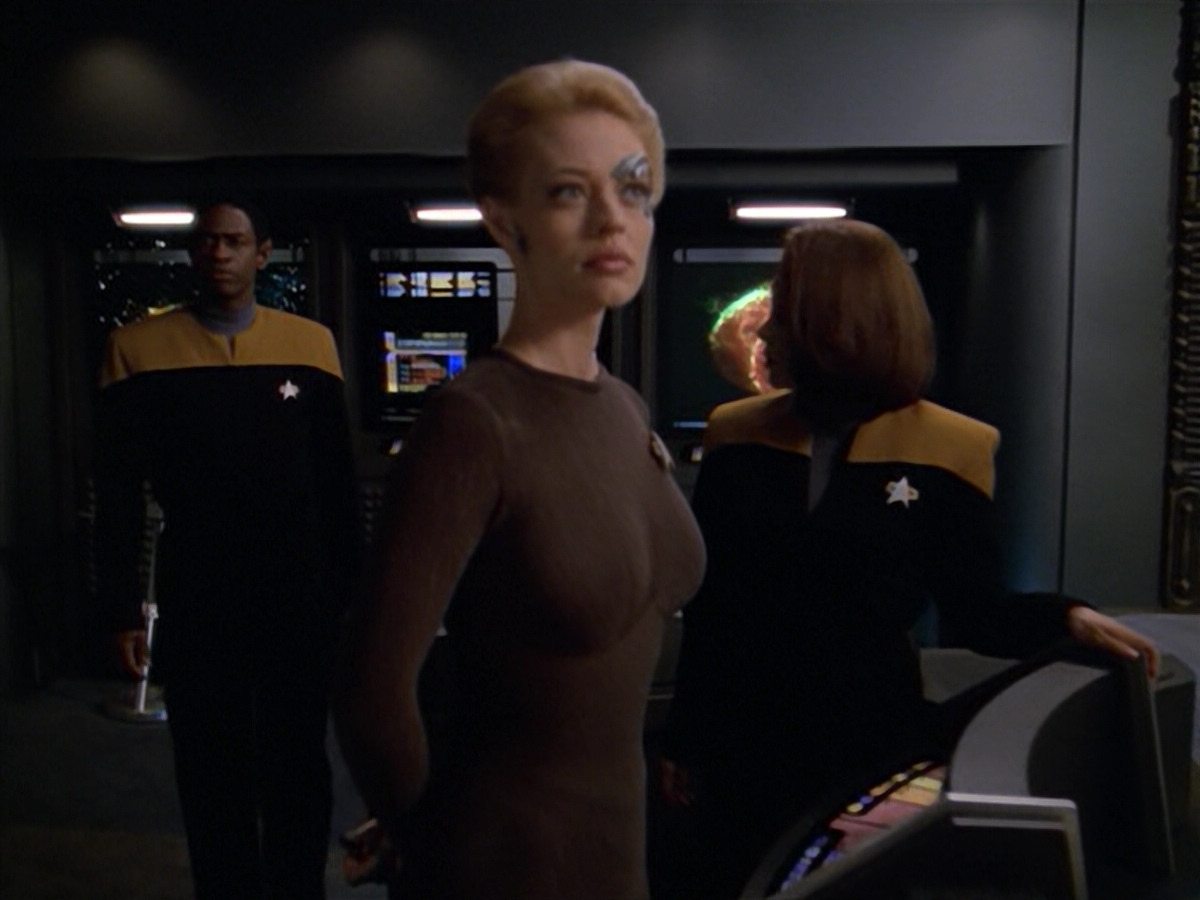 extant_StarTrek_VOY_5x02-Drone_01291.jpg