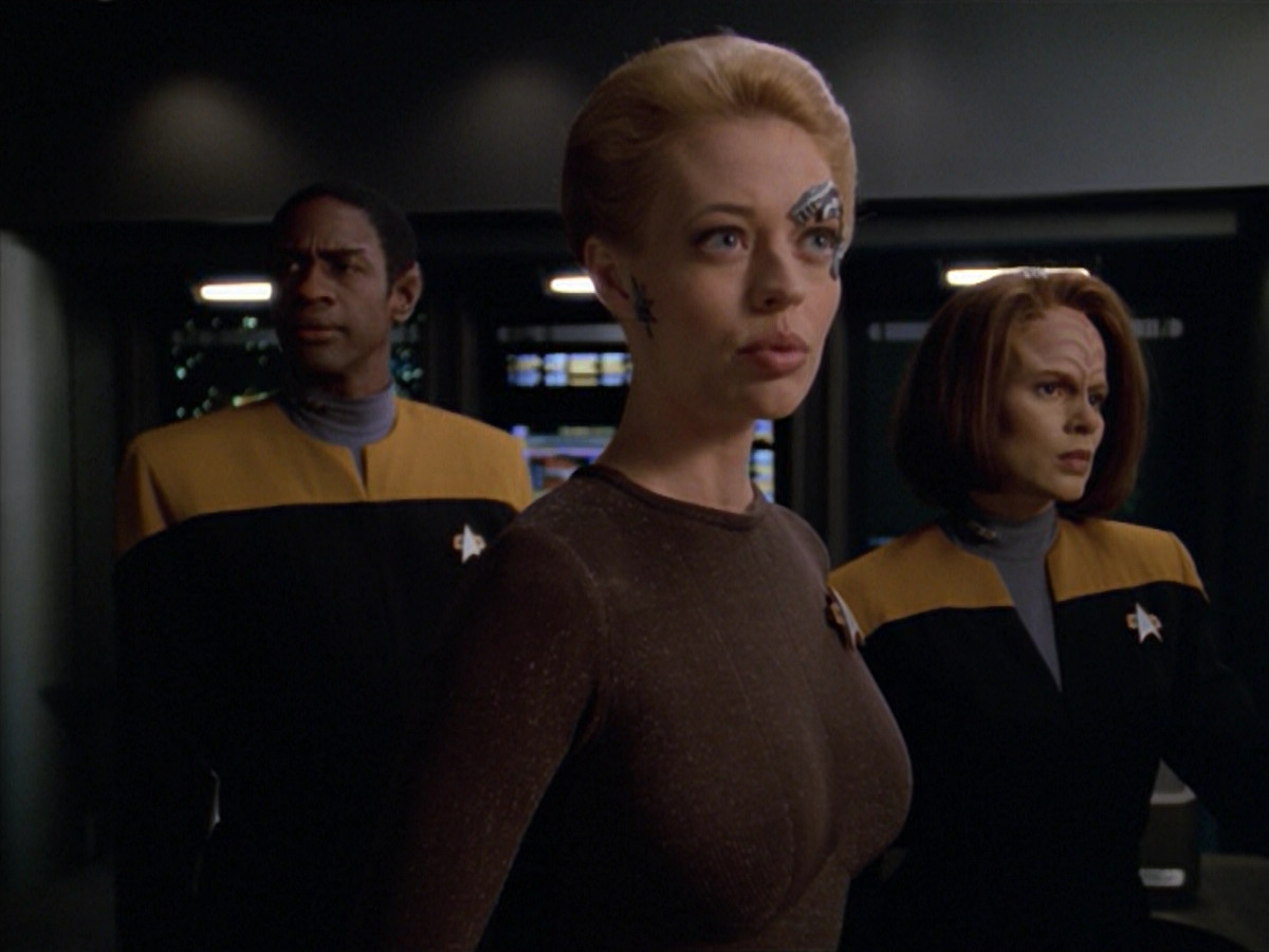 extant_StarTrek_VOY_5x02-Drone_01298.jpg