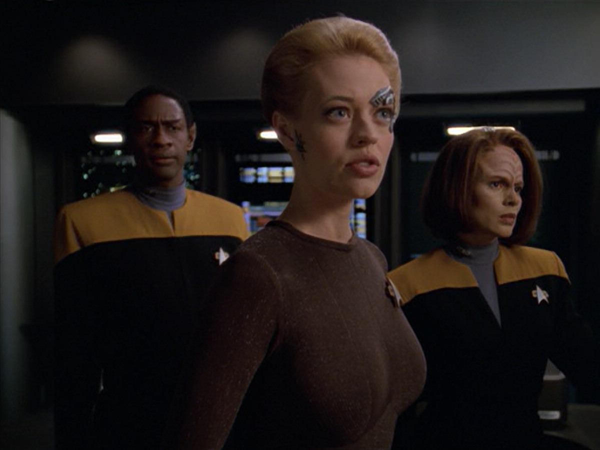 extant_StarTrek_VOY_5x02-Drone_01299.jpg