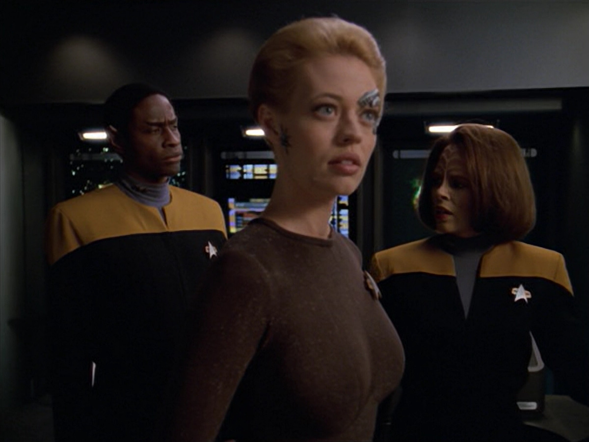 extant_StarTrek_VOY_5x02-Drone_01306.jpg