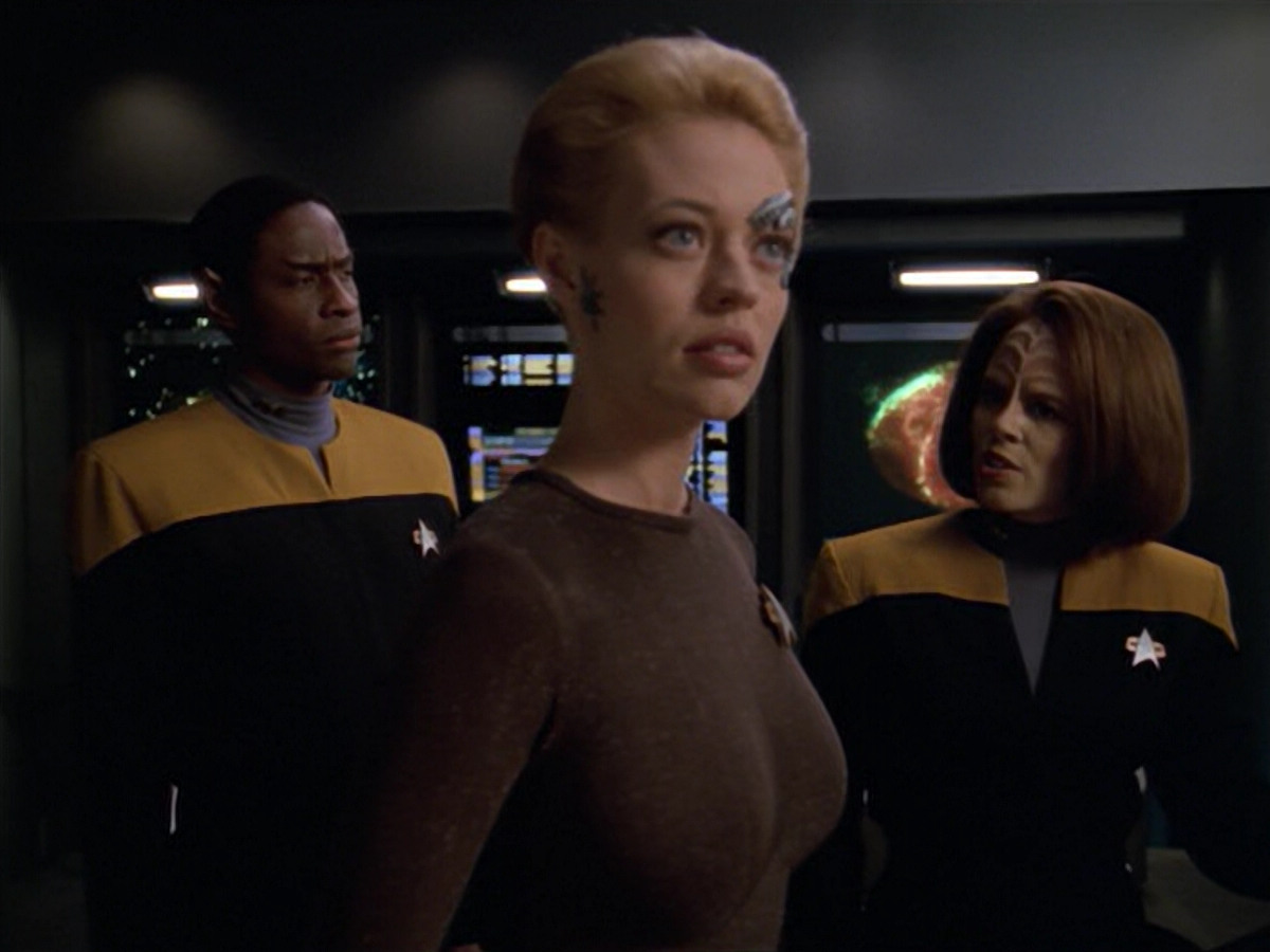extant_StarTrek_VOY_5x02-Drone_01307.jpg