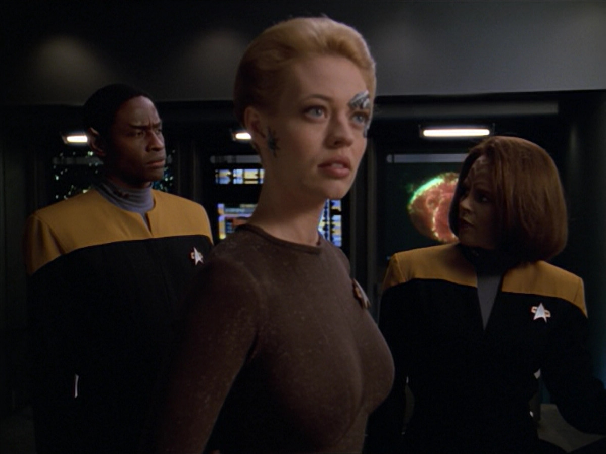 extant_StarTrek_VOY_5x02-Drone_01308.jpg
