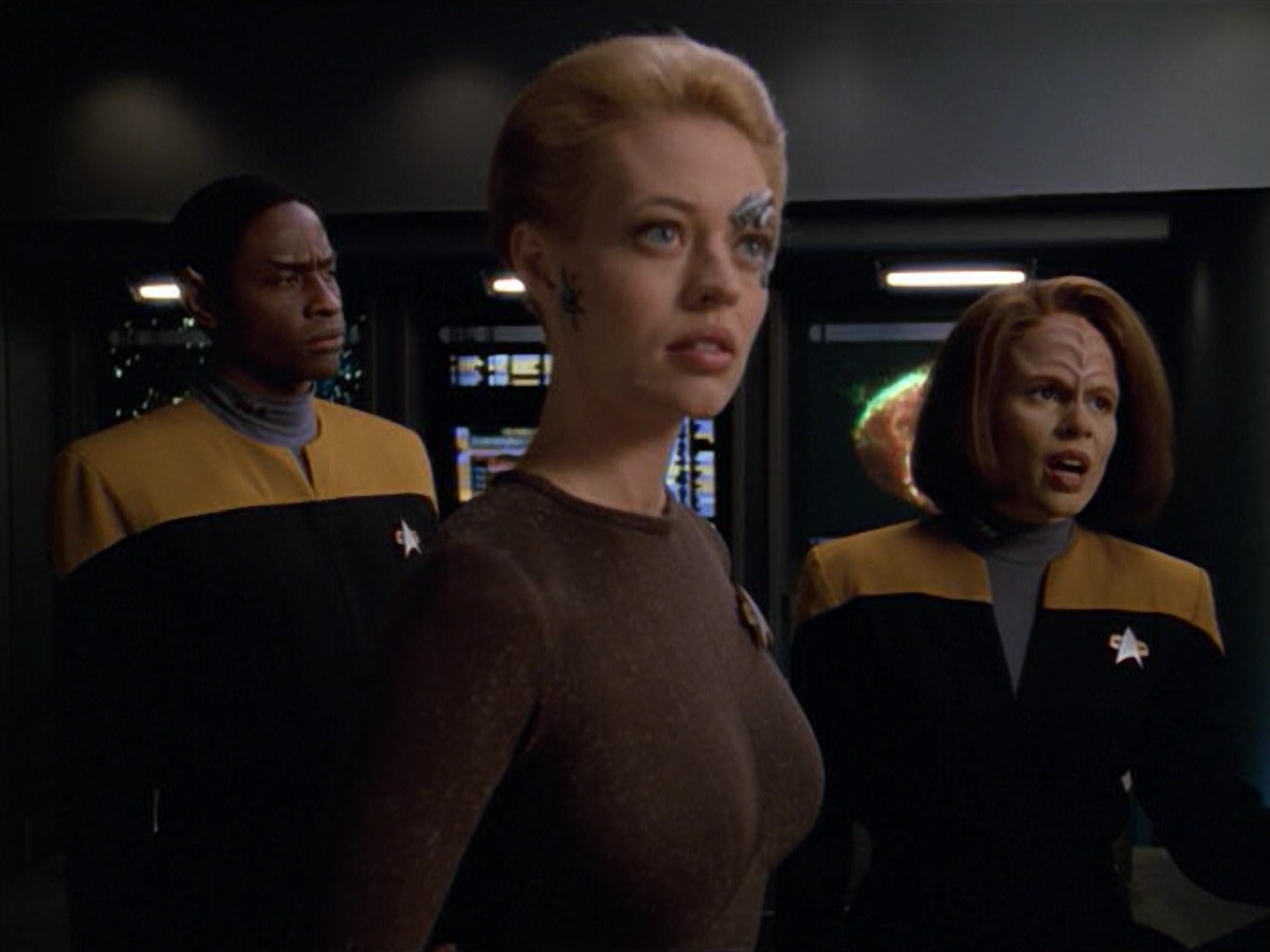 extant_StarTrek_VOY_5x02-Drone_01309.jpg